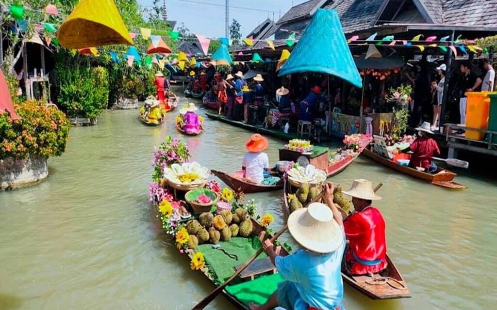 Pattaya Floating Market