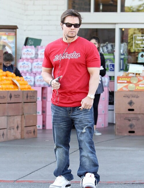 Mark Wahlberg Clothing Style - Add Your Life