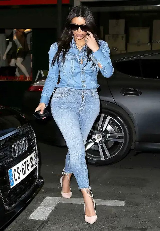Kim Kardashian in Jeans