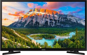 7. SAMSUNG 32-inch Class LED Smart FHD TV